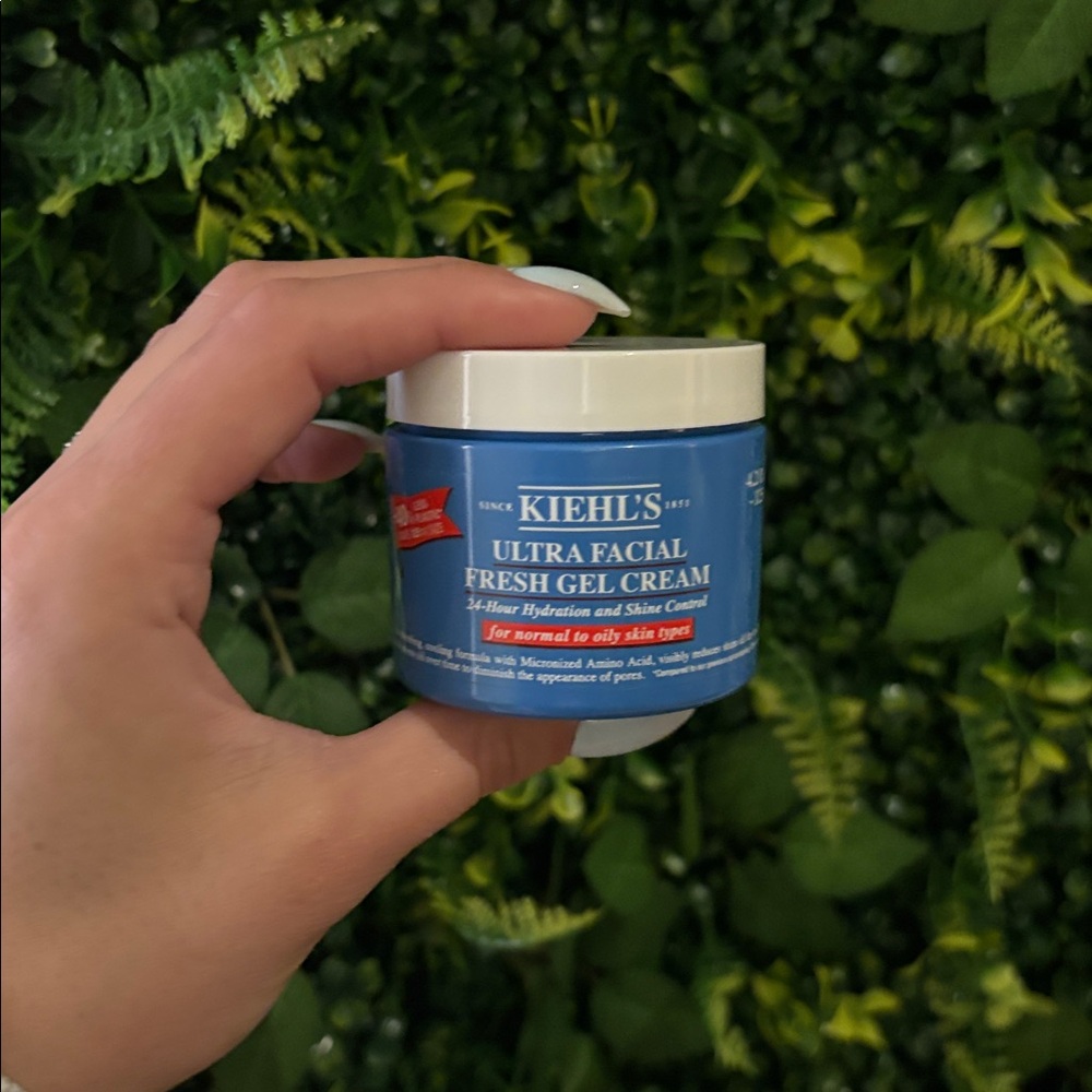 Kiehl's Ultra Facial Oil-Free Gel Cream - Blue and White - Picture 4 of 5